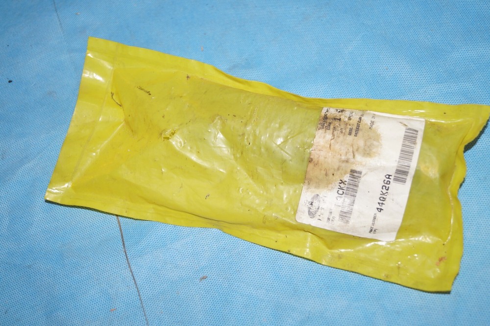 NOS Mack 44QK26A Spring Pen