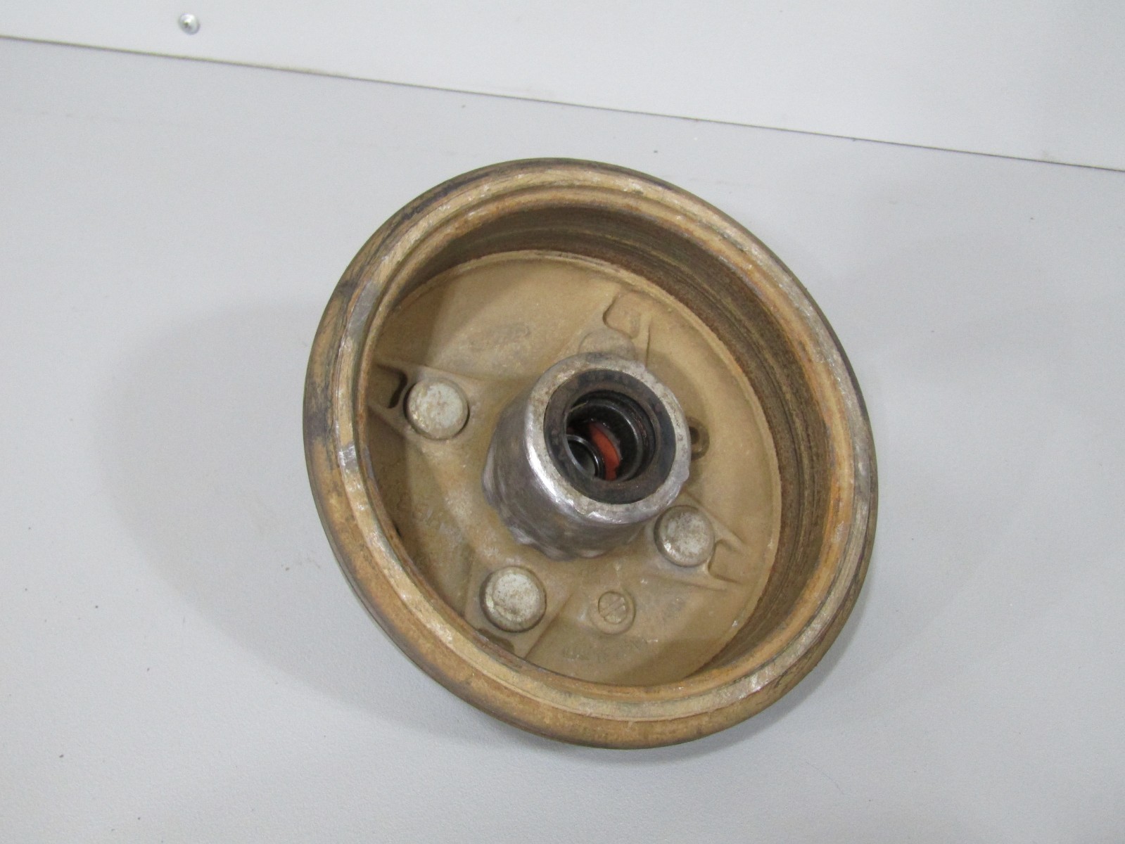 1986-1988 HONDA TRX200SX FOURTRAX FRONT BRAKE DRUM HUB 44610-HB3-000