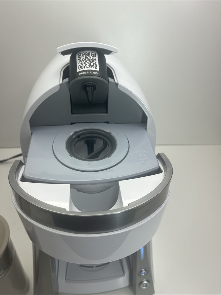 Vitapod Machine for Flavored Water VP01W (White) Great Condition