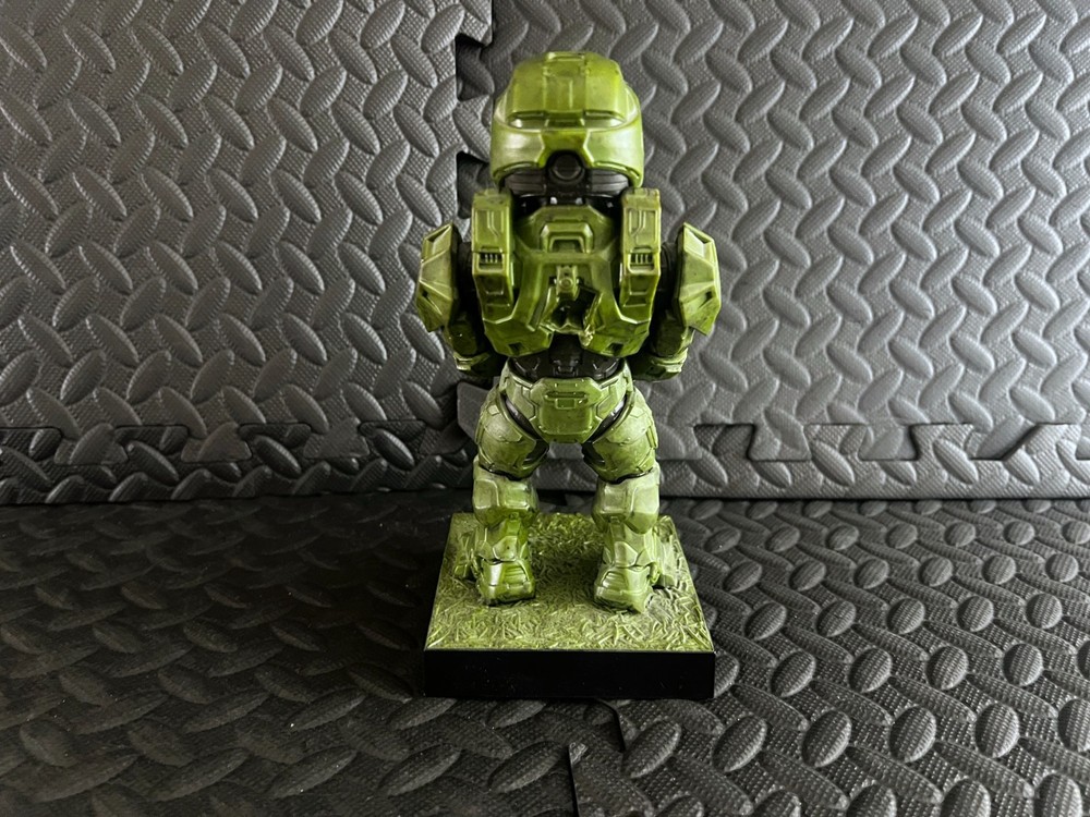 Cable Guys Master Chief Halo Infinite Xbox Stand Controller Holder
