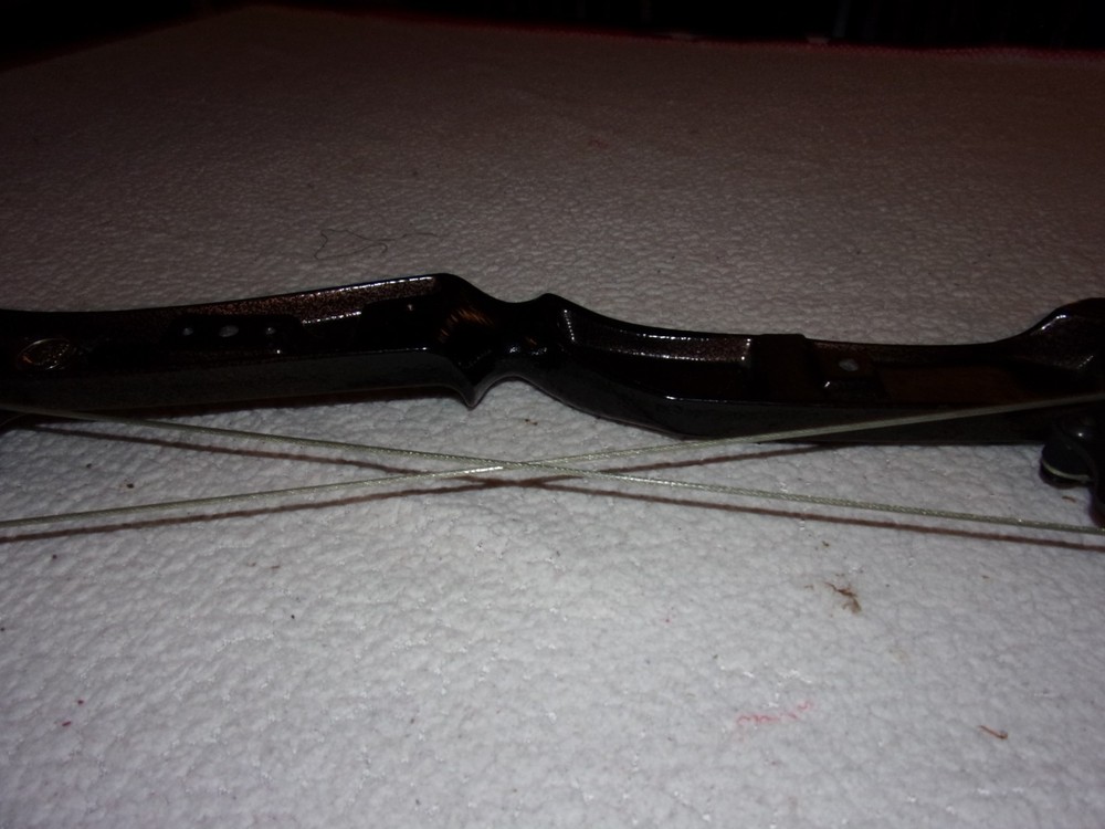 Bear Whitetail Hunter Compound Bow SEE DESCRIPTION