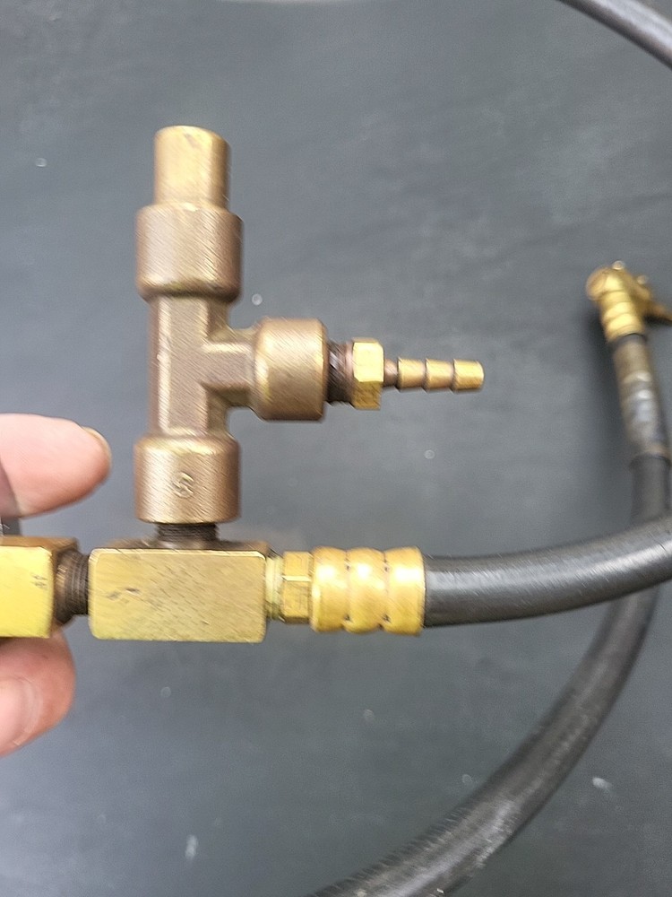 Snap On 100PSI Kilopascal Compression Gauge Vintage Not Tested