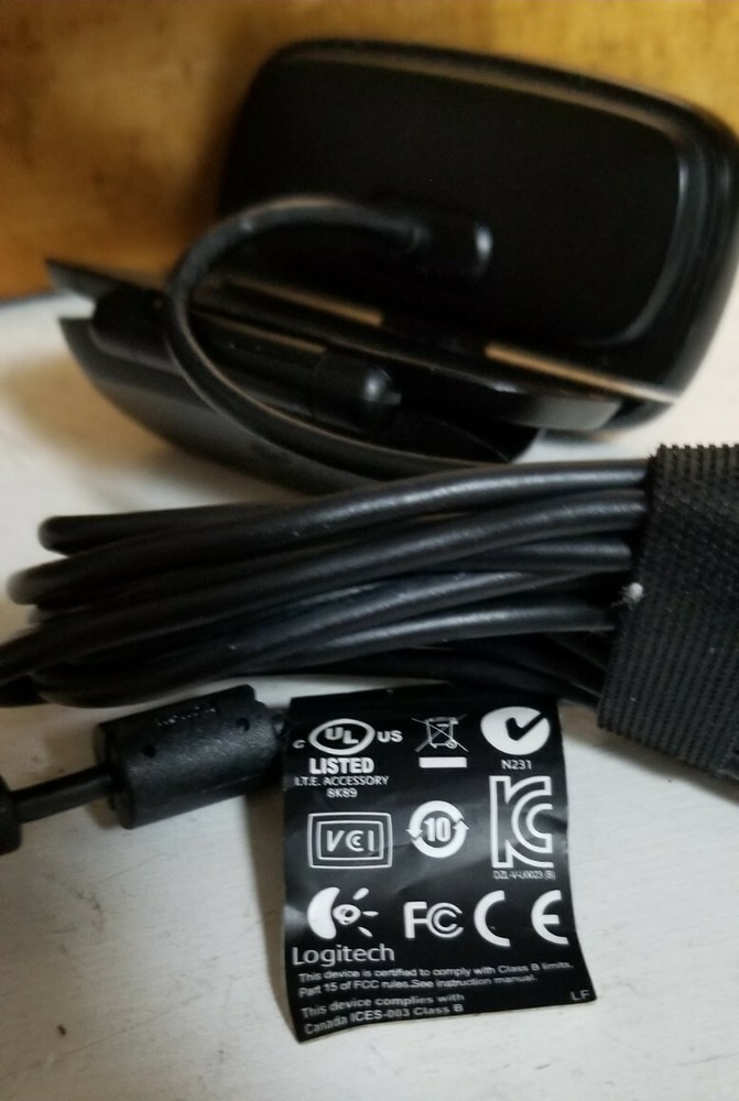 Logitech HD Foldable 720p Web Cam (V-U0023) - free shipping