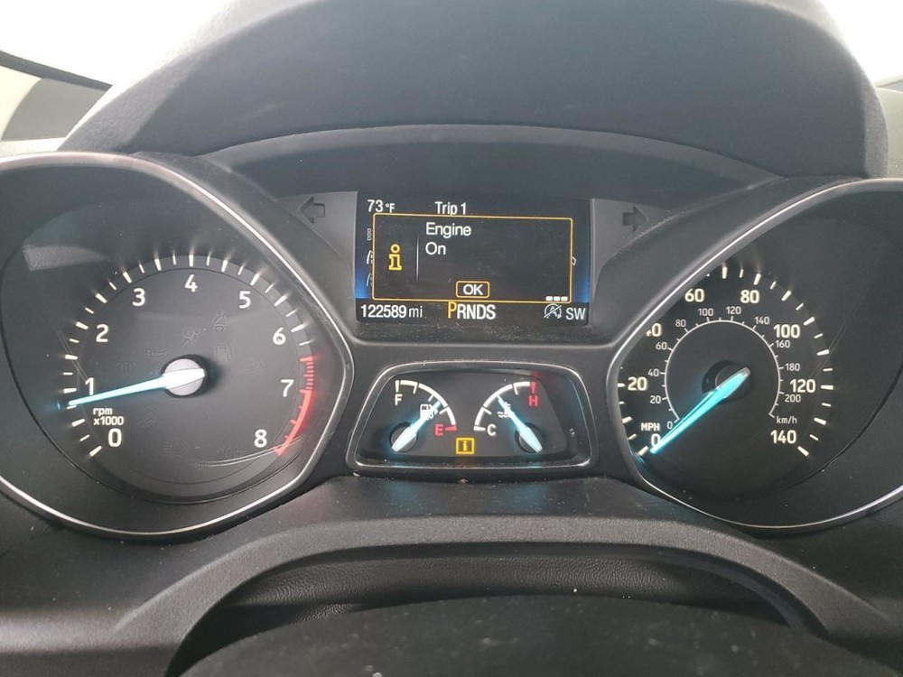 ESCAPE 2017 Glove Box 4950091