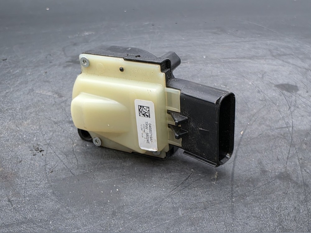 OEM Mopar Ignition Switch 4685719AI Used