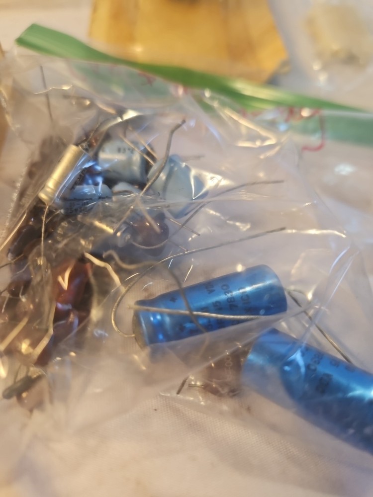 Electronics Repair Lot Capacitors Diodes Chips Voltage Regulator Resistors