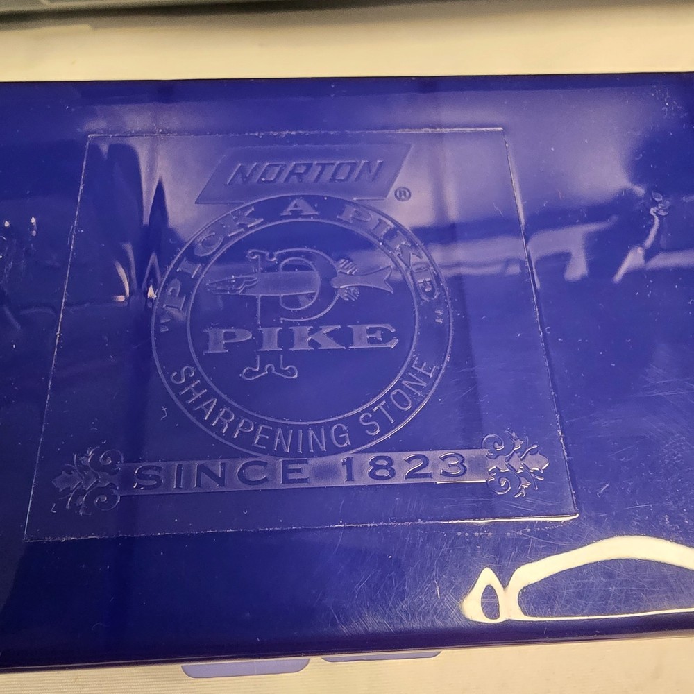 Norton IM83 Portable Waterstone Sharpening System