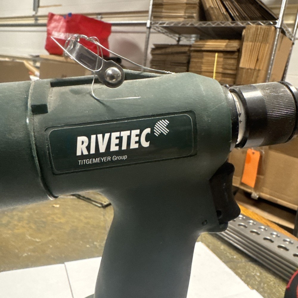 pneumohydraulic rivet machine RIVETEC RL50 AS Pneumatic