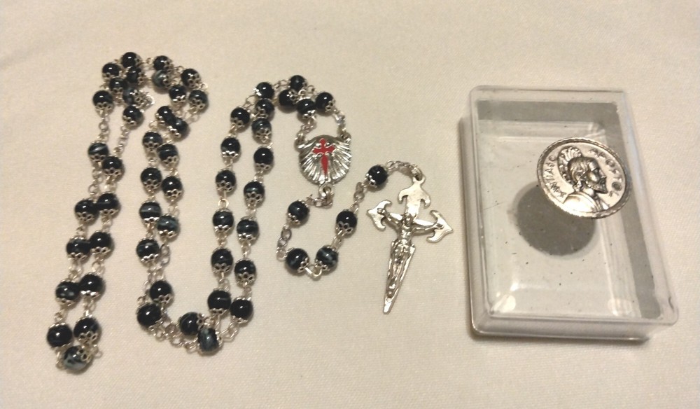 Apostl Santiago Double Capped Glass Beads Men's Rosary