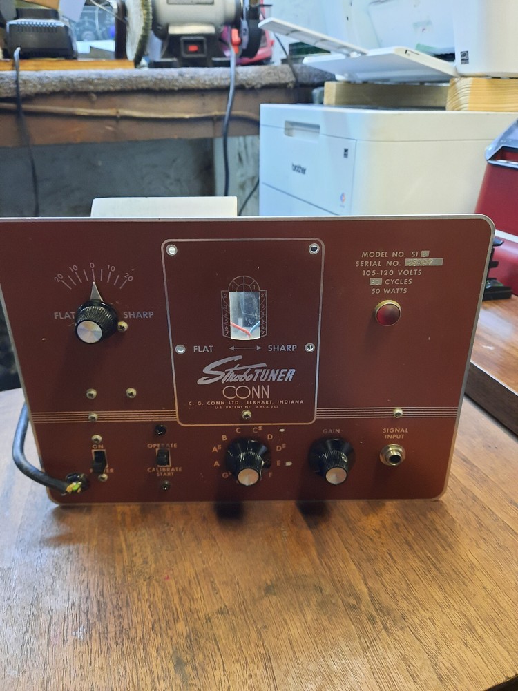 Vintage CONN StroboTUNER  ST8- AS IS
