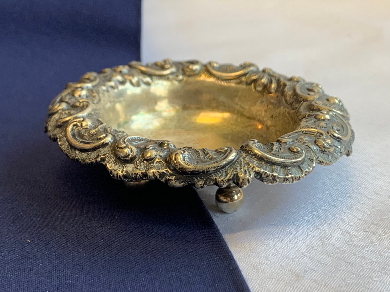 Antique Sterling Silver Condiment Dish Master Salt Cellar 38.9g Floral Repousse