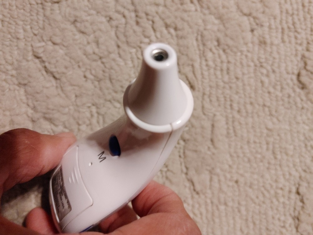 MABIS Instant Ear Thermometer. Night Glo Display. Fast *No Guidebook*