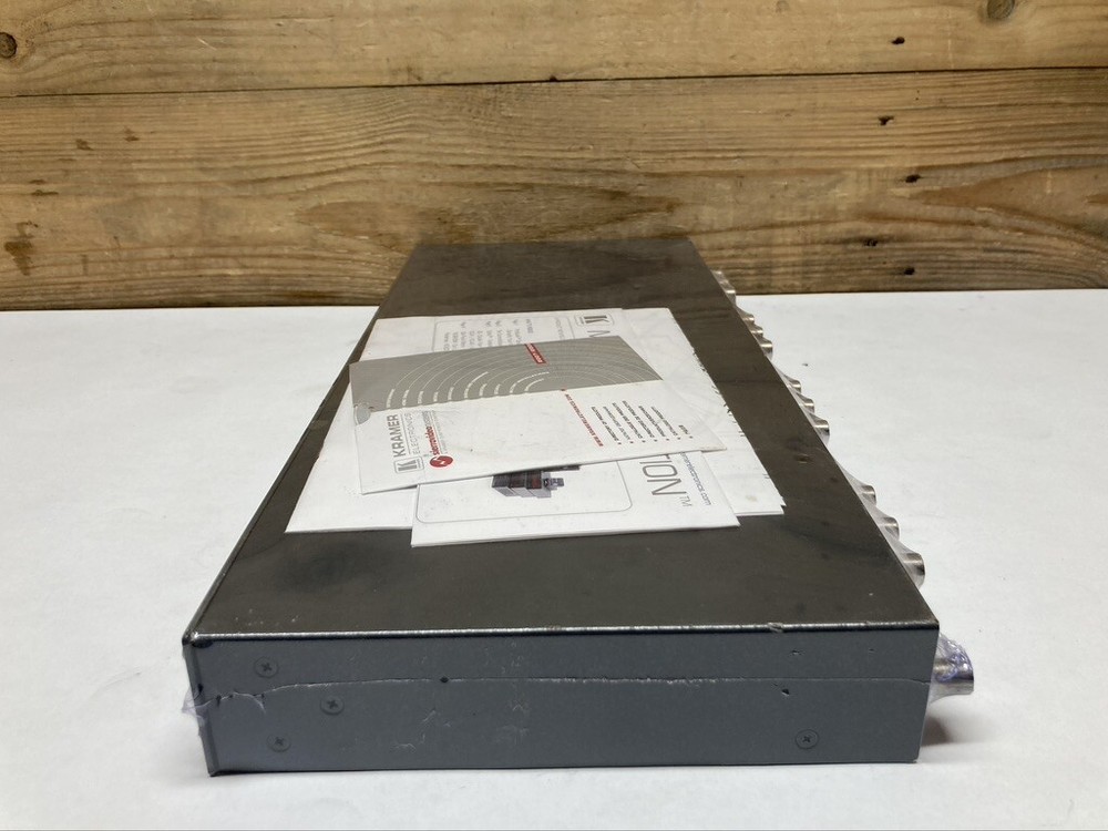 1:5 Component Video Distribution Amplifier VM-1045 Kramer