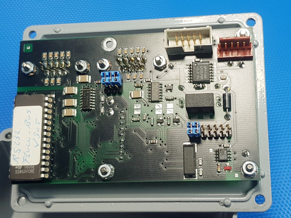 Bronkhorst High Tech RS232 Flow-BUS Interface Box 38400 Baud Rate Used