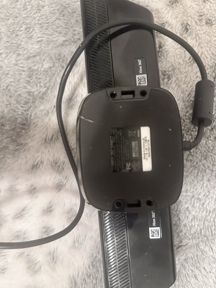 Microsoft Xbox 360 Kinect Motion Sensor Camera Black, Wired TESTED