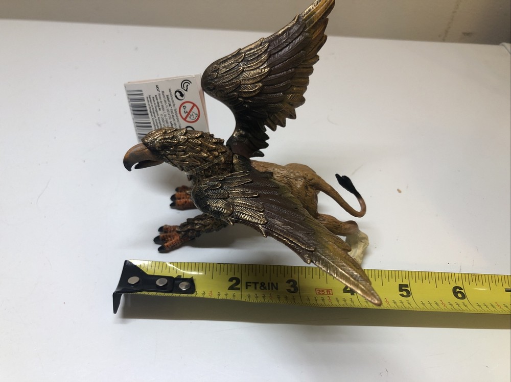 Safari Ltd Mythical Realms Griffon figure