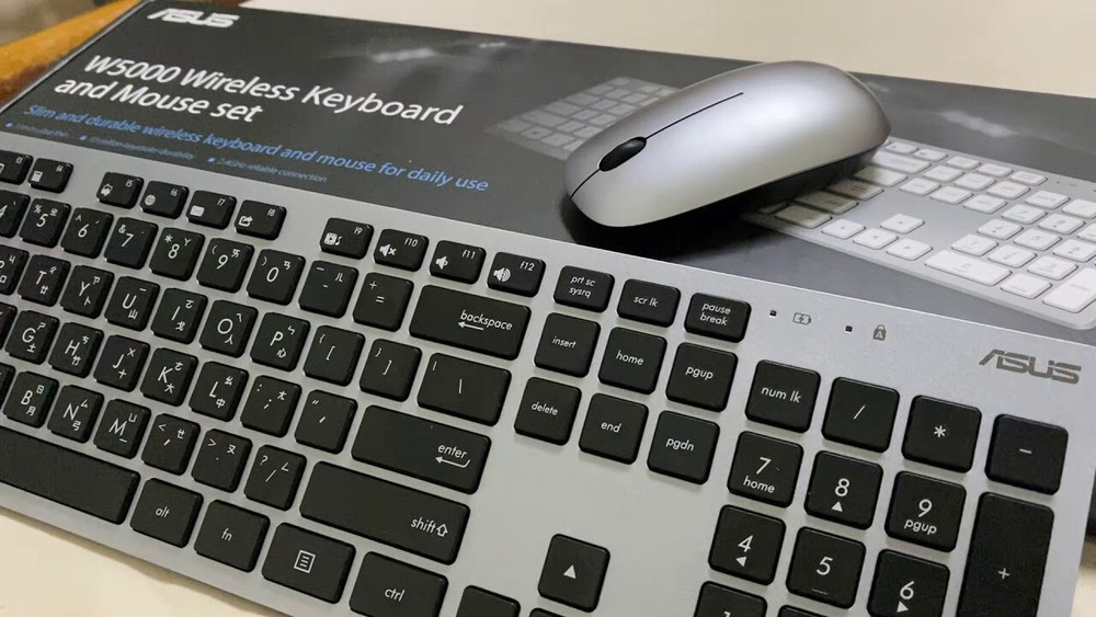 NEW ASUS W5000 Wireless Keyboard + Mouse Bundle Set for PC Desktop -Silver/Black