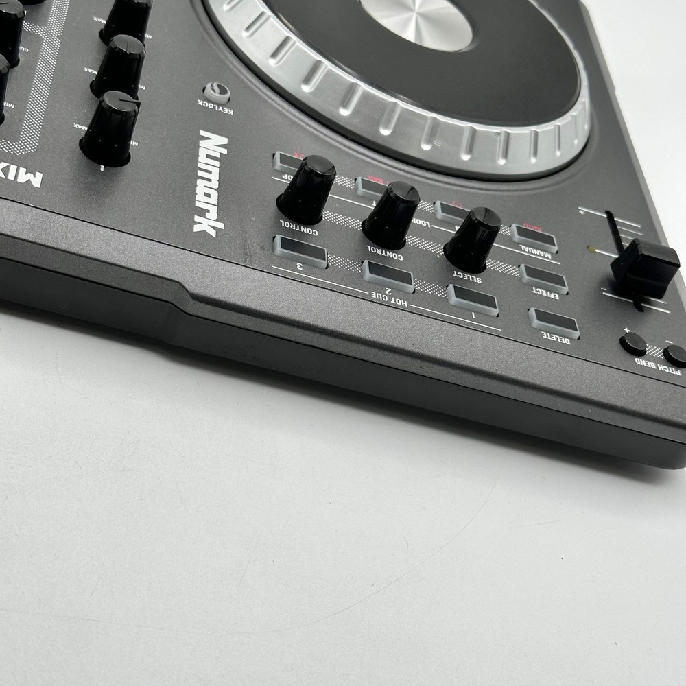 Numark N382 DJ Mixer
