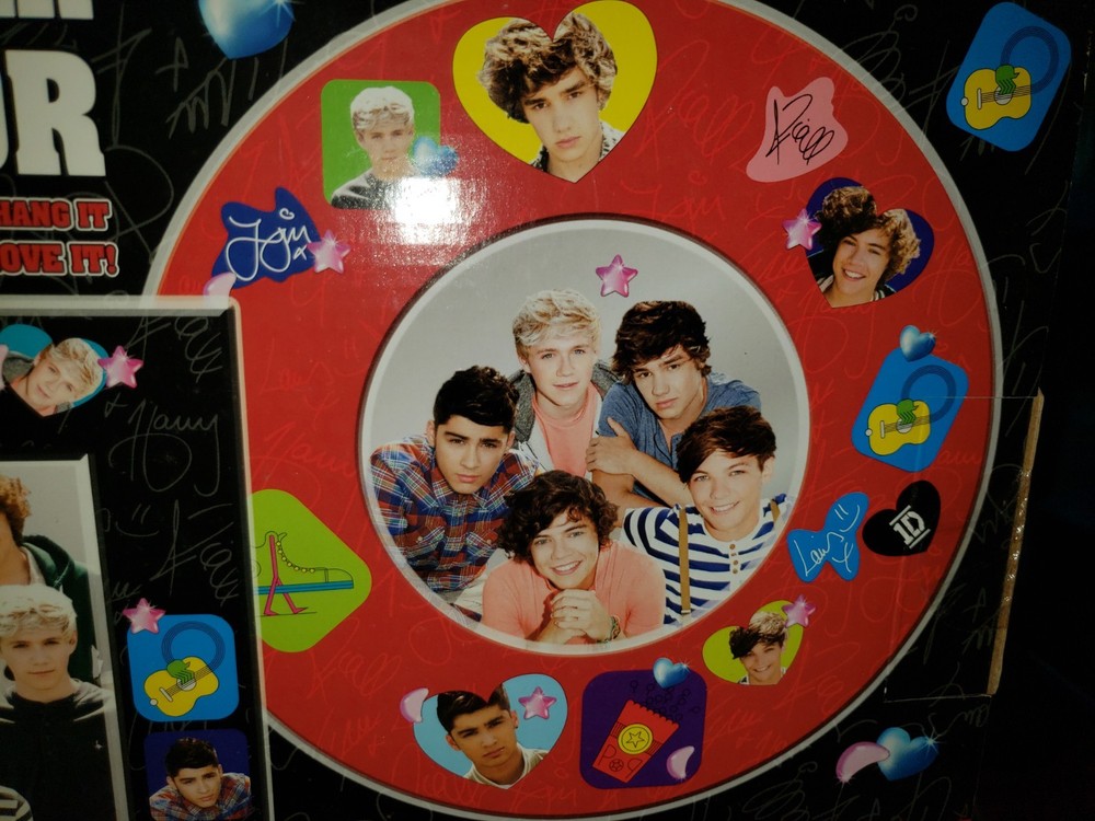 ONE DIRECTION MERCH 2 SETS LOCKER DECOR & Backstage Featuring ZAYN in Pkgs RARE