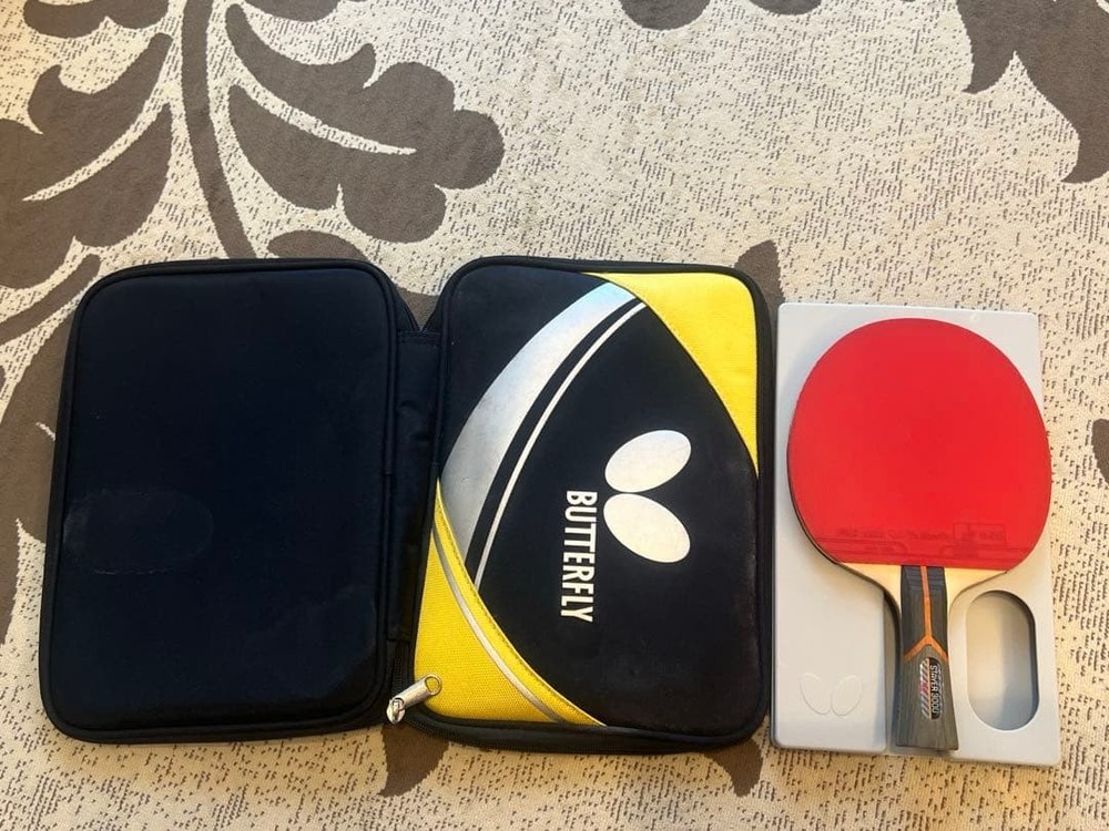 table tennis racket with case
