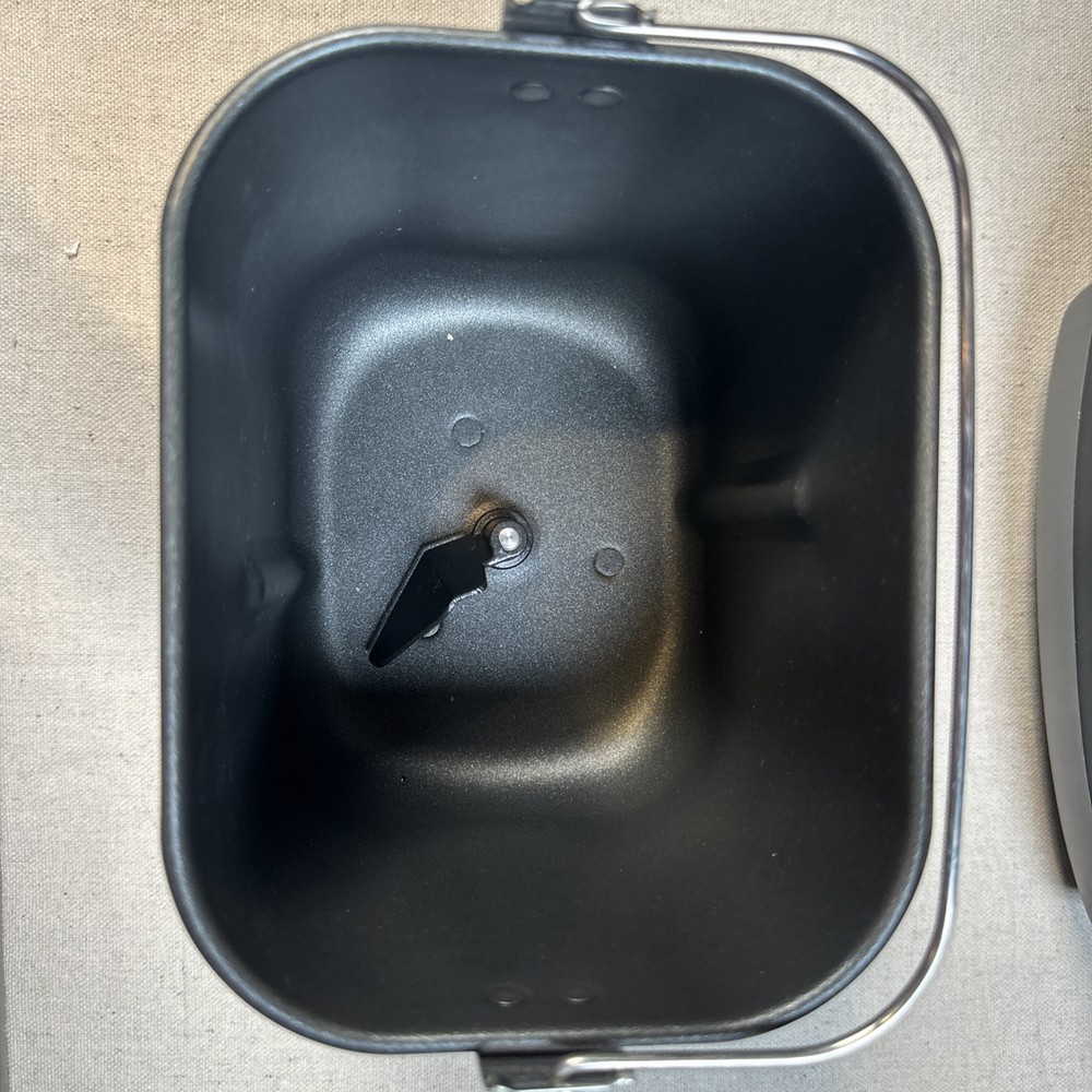 Hamilton Beach 29882 Home Baker Bread Maker Machine 2lb Digital