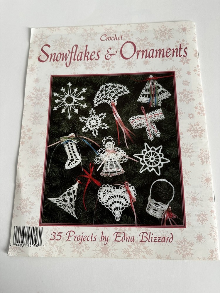 CROCHET SNOWFLAKES & ORNAMENTS LEAFLETS 2