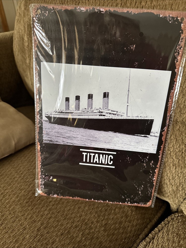 Iron 11.8x7.9” Rustic “TITANIC” Sign For Wall
