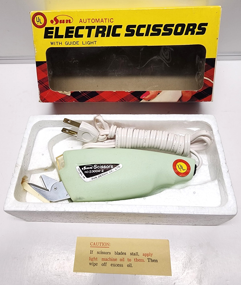 Vintage Sun Automatic Electric Scissors in Original Box