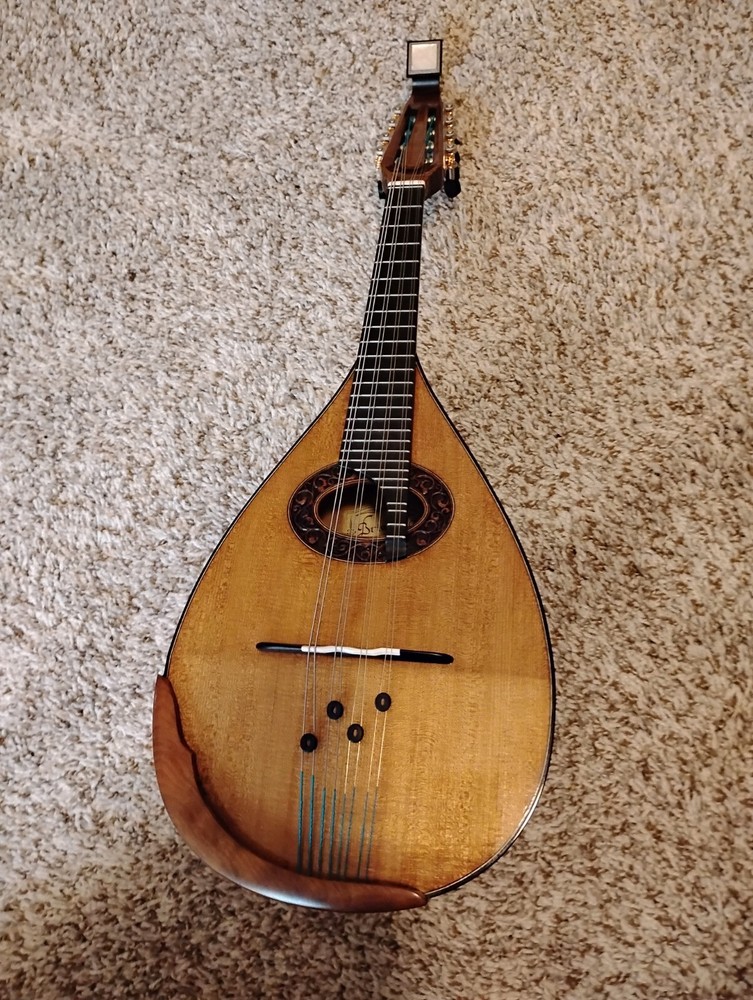 Labraid Roman Classical Mandolin