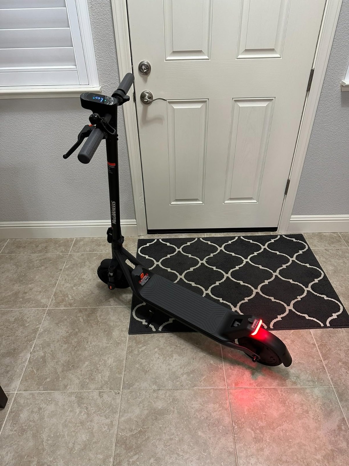 300W Electric Scooter for Adults Teens Folding E-Scooter w/ APP&Shock Absorption