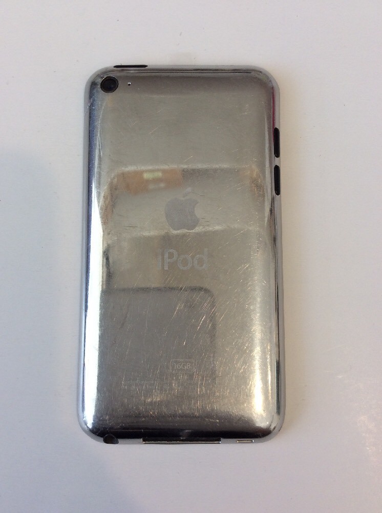 Apple iPod touch 4th Generation White (16 GB) Good Condition