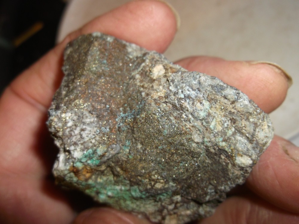 Gold, silver, copper, 85 grams samples ,ore high grade .