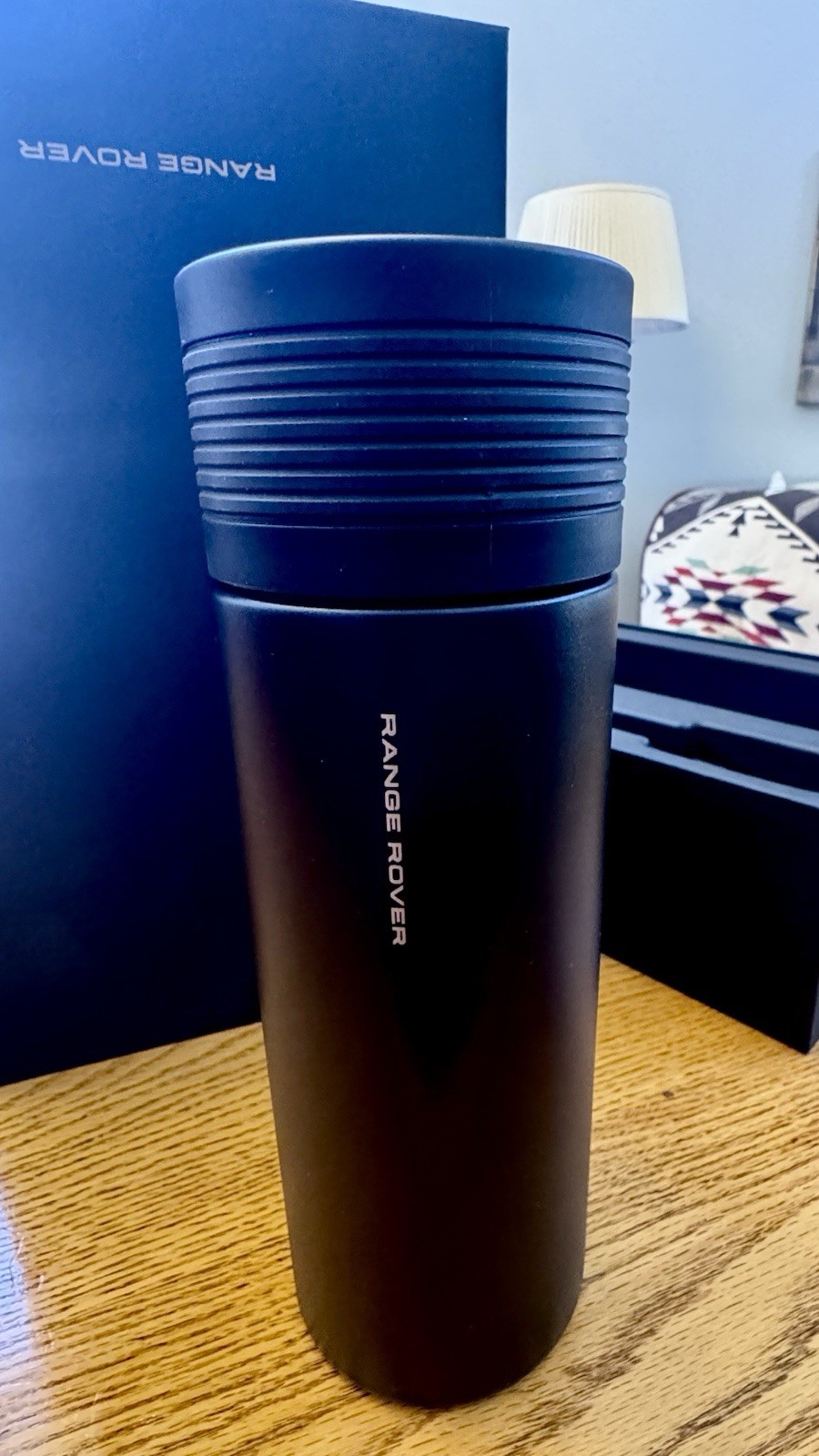 GENUINE OEM RANGE ROVER MUG/KEYRING BOXED SET. NEVER USED. PART #51LJGF038NAA.