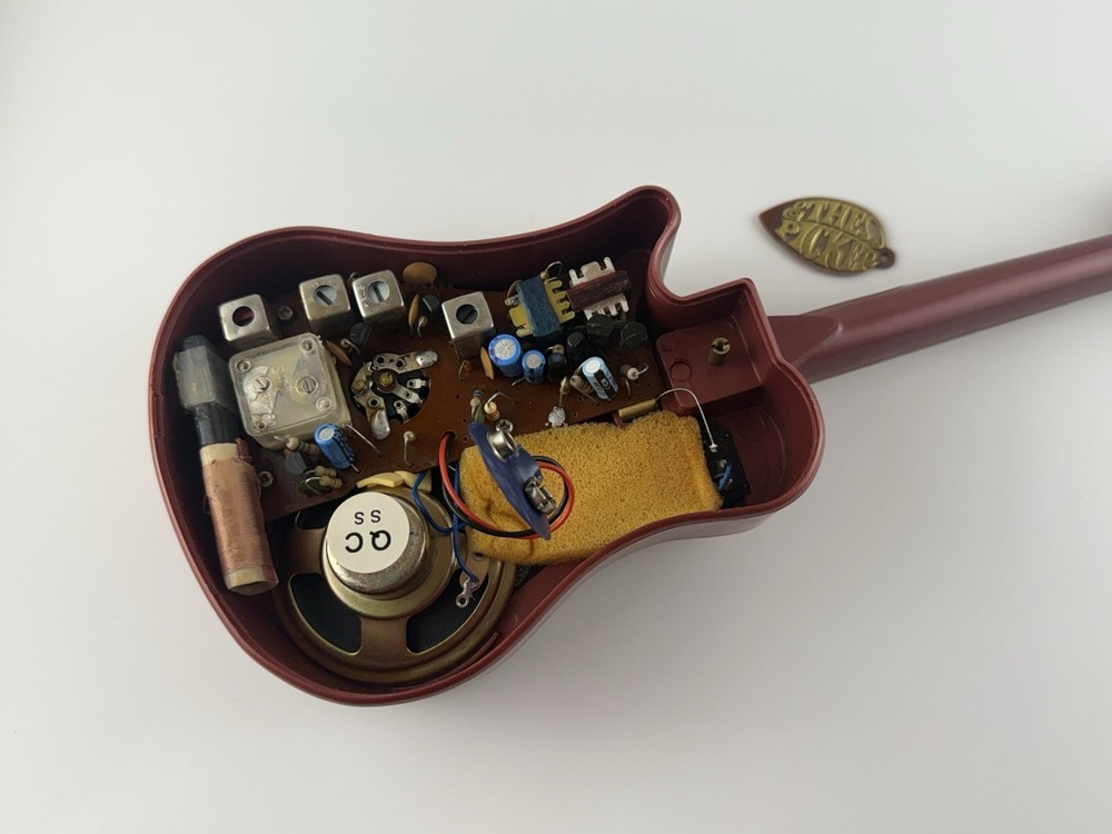 The Picker Transistor Radio - Guitar Shape