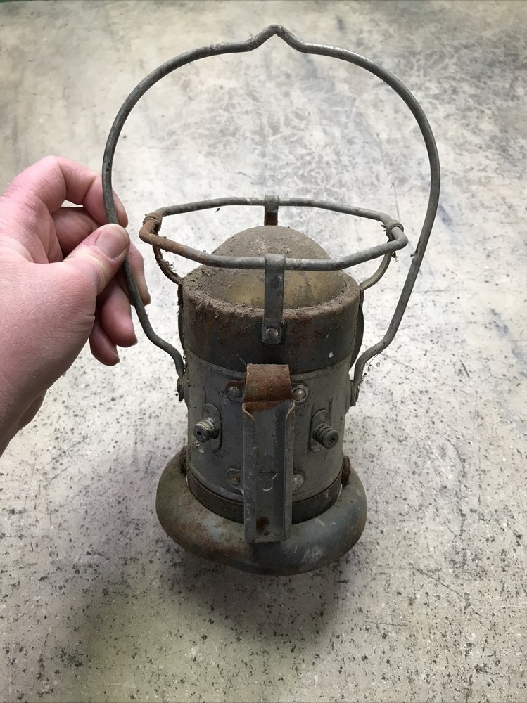 Vintage Empire Powerlite Coal Mine Traffic Train 6 Volt Lantern Untested Barn