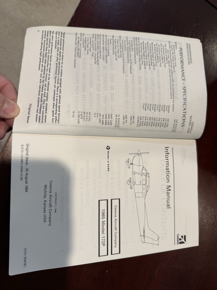 Cessna 1985 Skyhawk Information Manual