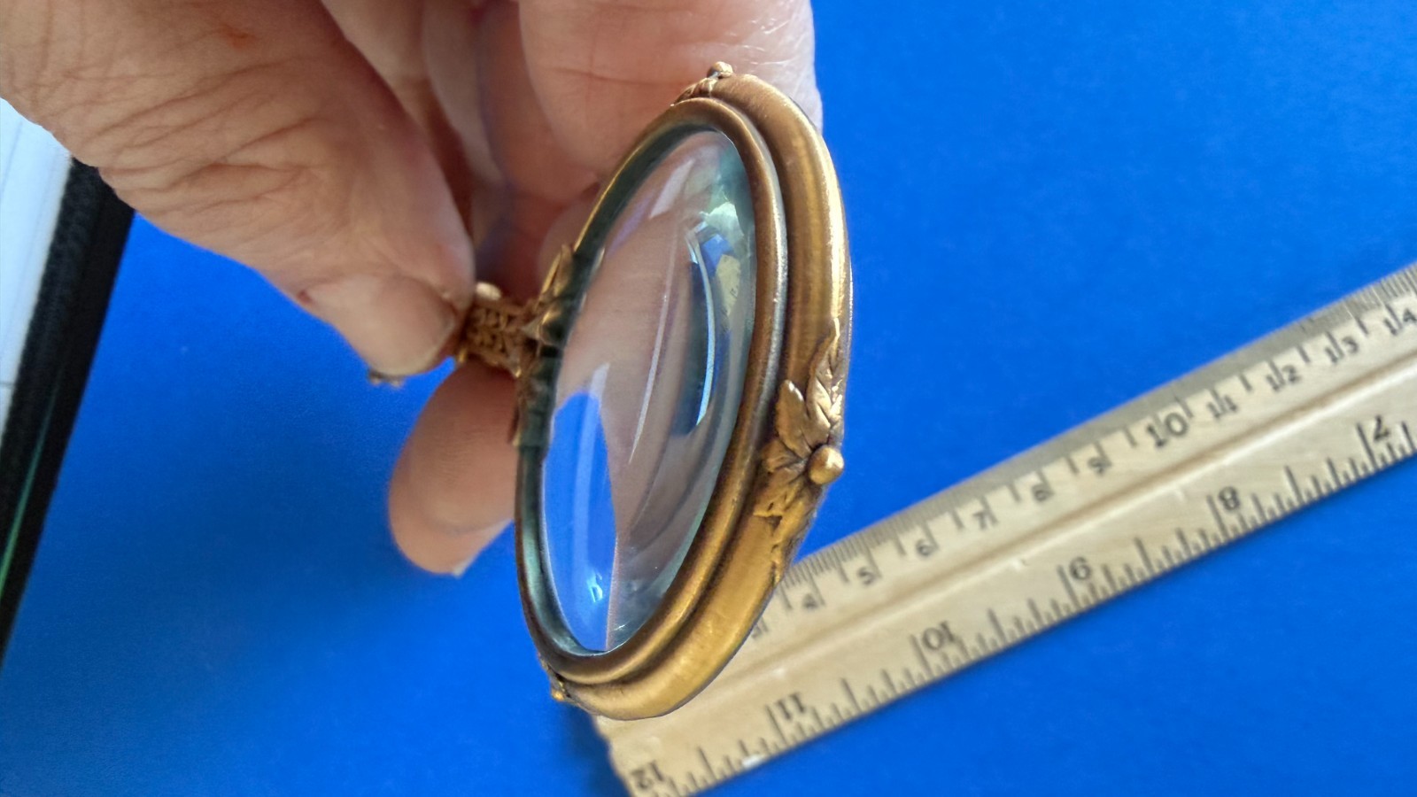 I am edgar Berebi this is my Vintage never used Milan personal magnifier 1999