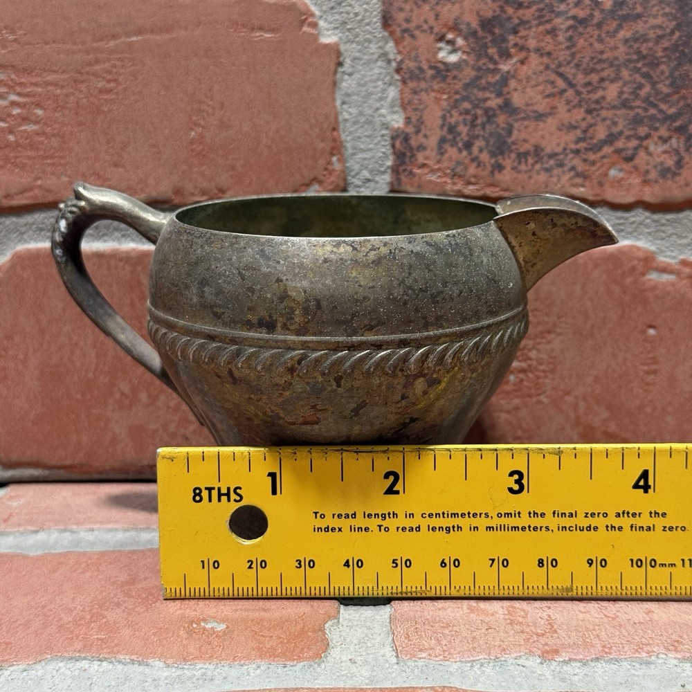 VTG SILVER PLATED CREAM CUP MINI PITCHER SINGLE HANDLE