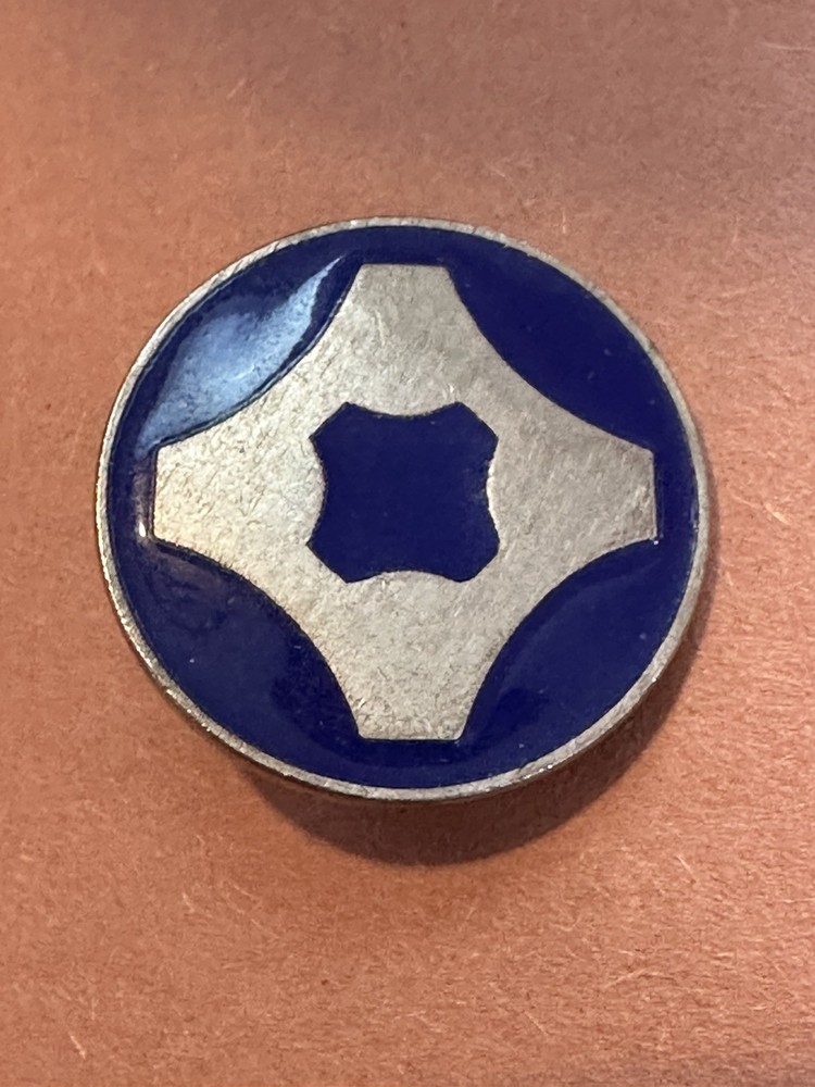WW2 US Original Army Fourth Service Command DUI DI Unit Crest Pin 4th
