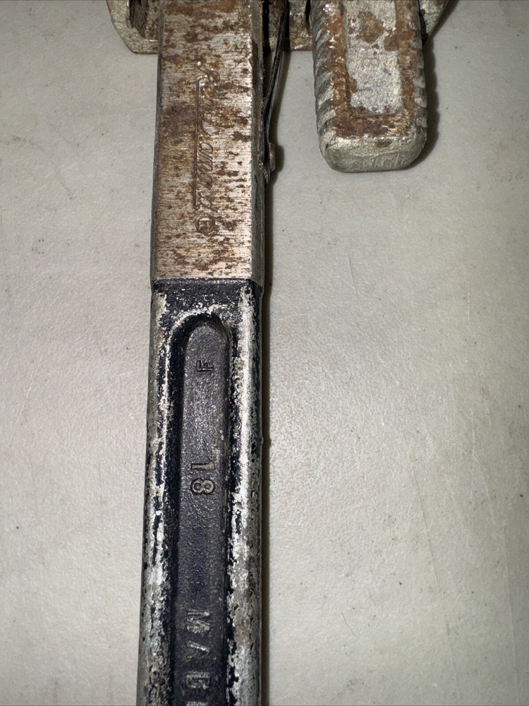 Vintage RED DIAMOND TOOL Adjustable Pipe Wrench 18"