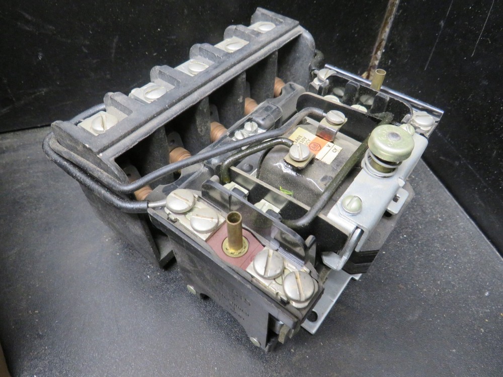 Allen Bradley 589319 110v Starter