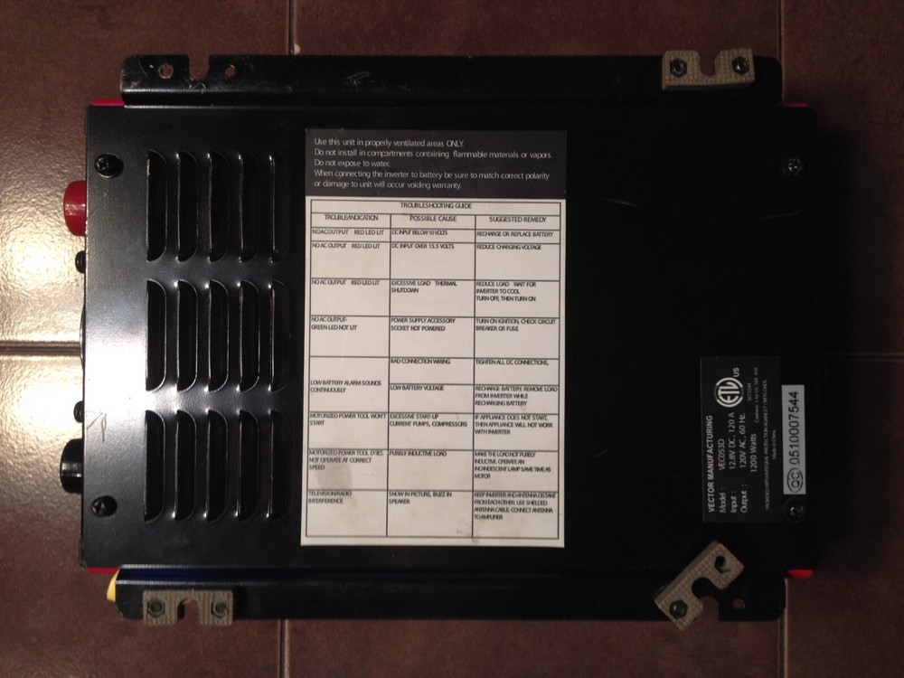Vector 1200 Watt Power Inverter VEC053D