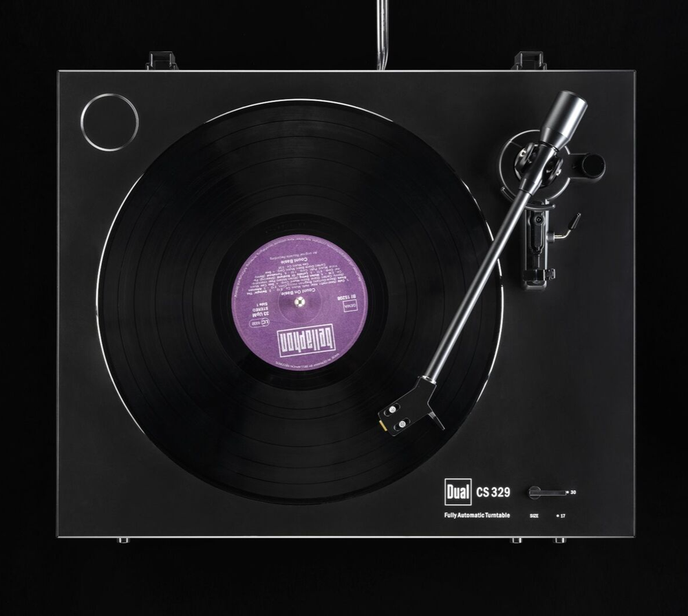Dual CS 329 Fully Automatic Plug & Play Belt-Drive Turntable