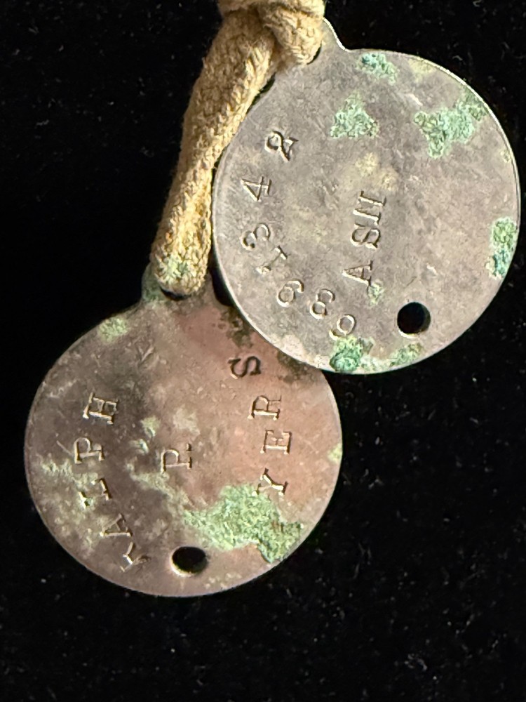 WWII ERA - ARMY DOG TAGS "RALPH R. MYERS"