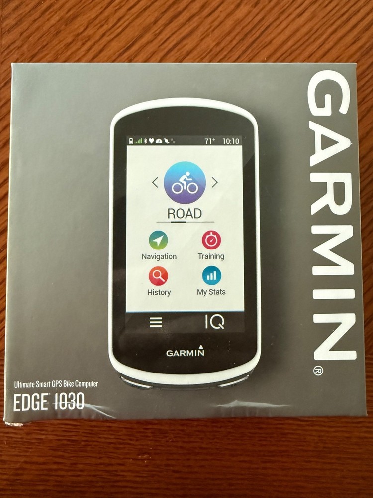 Garmin Edge 1030 Bicycle Computer Bundle - 0100175800