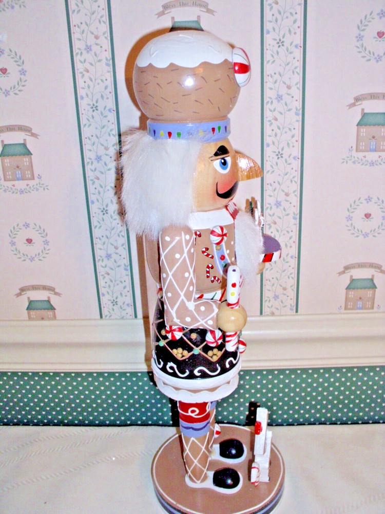 KURT ADLER-16"GINGERBREAD MAN NUTCRACKER -NEW IN BOX-2021