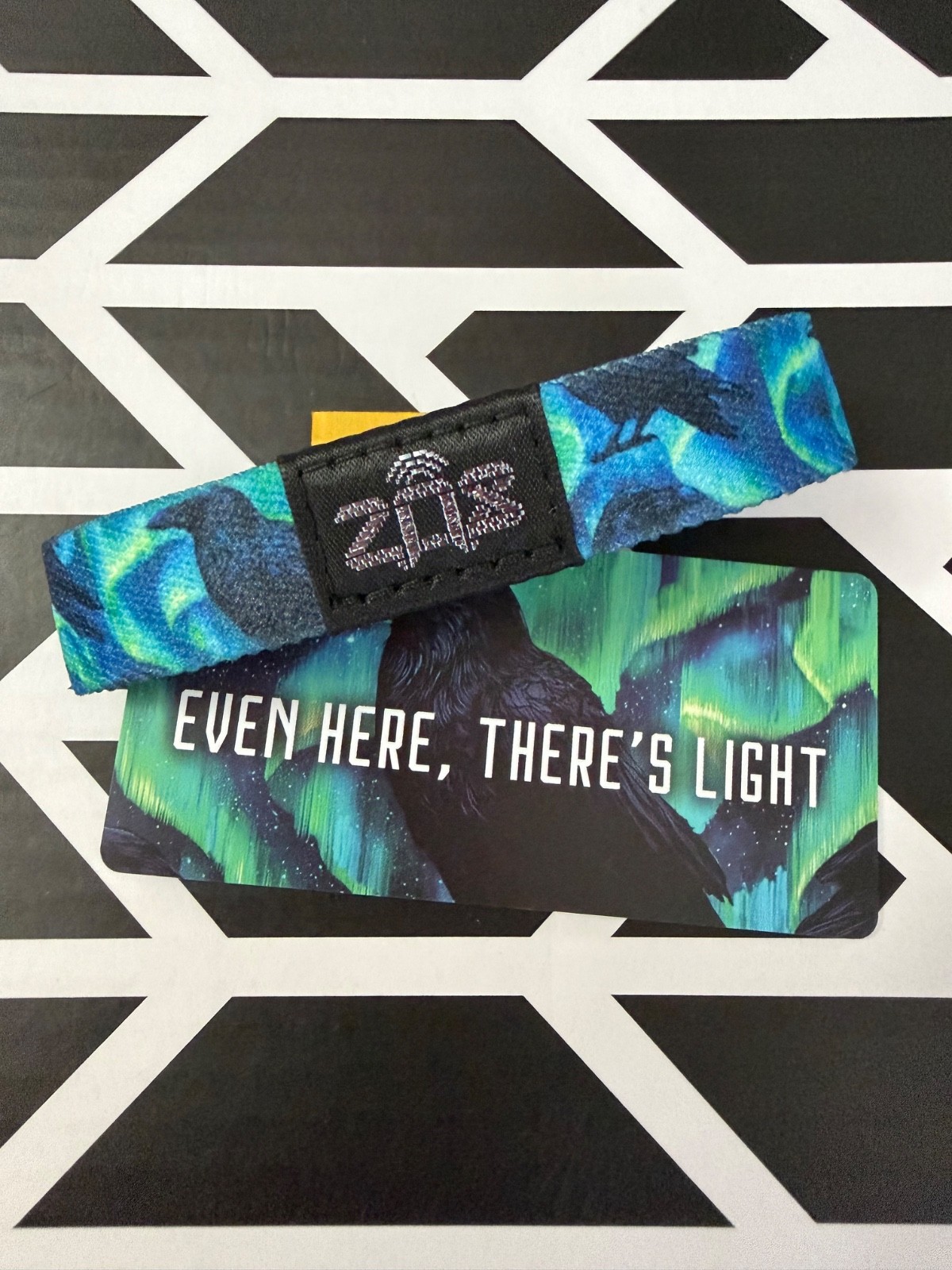 ZOX "EVEN HERE, THERE’S LIGHT” MEDIUM COMBINED SHIPPING OFFERED NOT REDEEMED