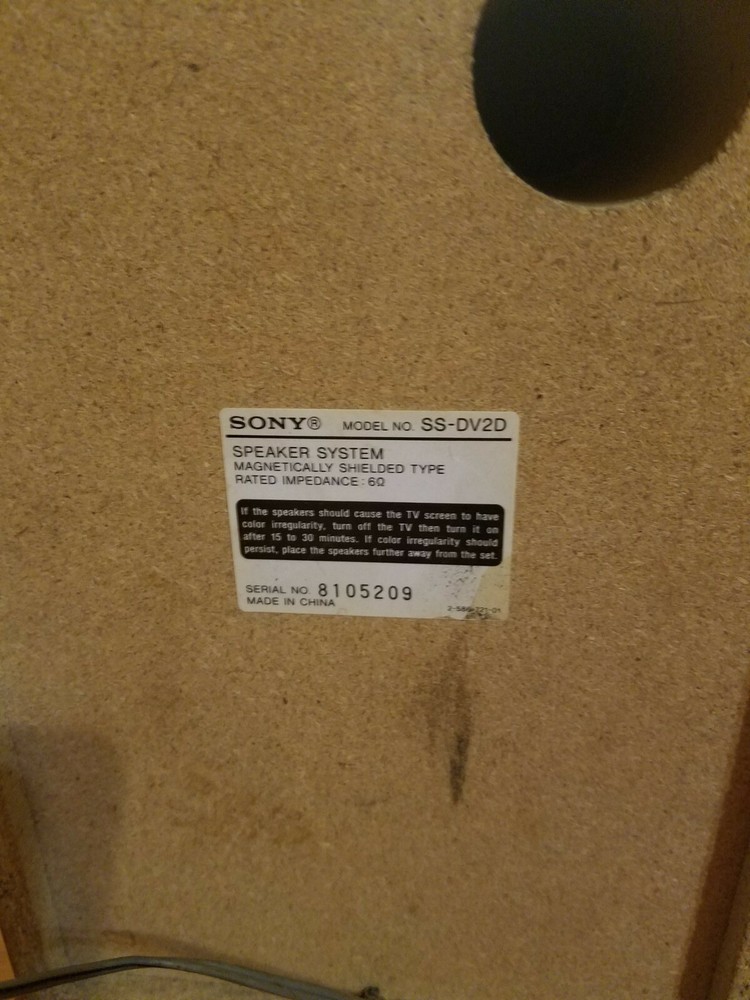 Sony Compact System DVD Deck Receiver Model CMT-DV2D With Speakers Rough