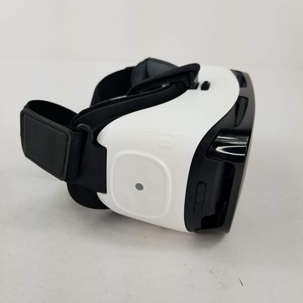 Samsung Gear VR Oculus 2015 Virtual Reality Headset Note5 S6 S7 Edge White Euc