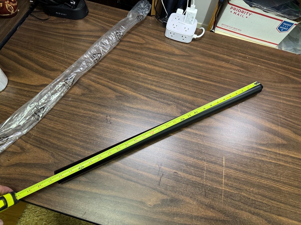 QSC SP-26 Threaded Loudspeaker Mounting Pole - 26.5" Length